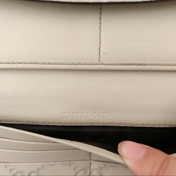 Gucci Wallet - Picture 4 of 4